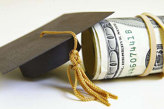 6 Gifts That Teach New Grads How to Save