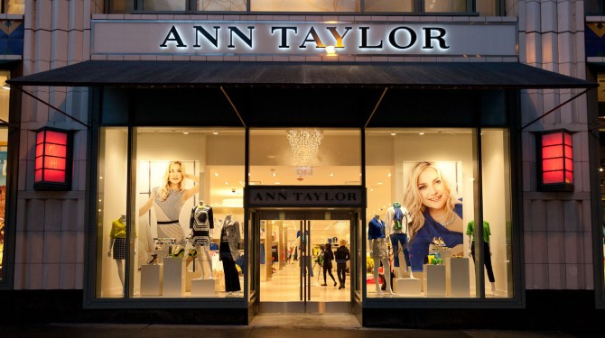Ann Taylor Exterior (CNW Group/Ann Taylor)