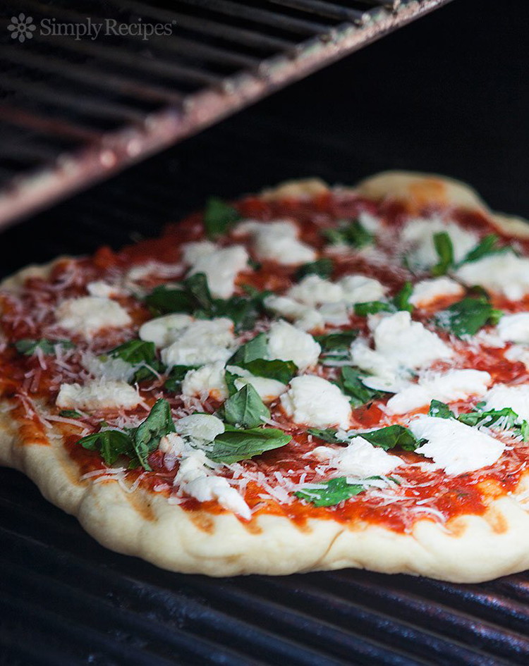 grilled-pizza