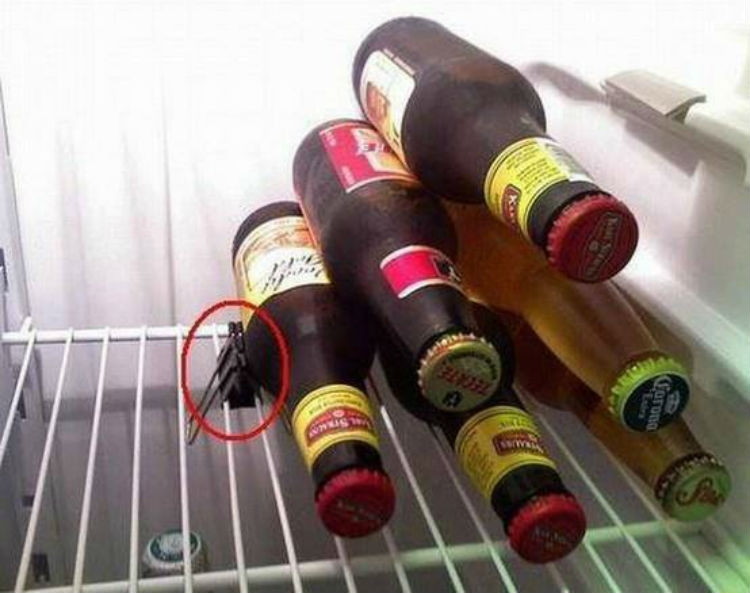 Use a binder clip to keep those bottled drinks in place.