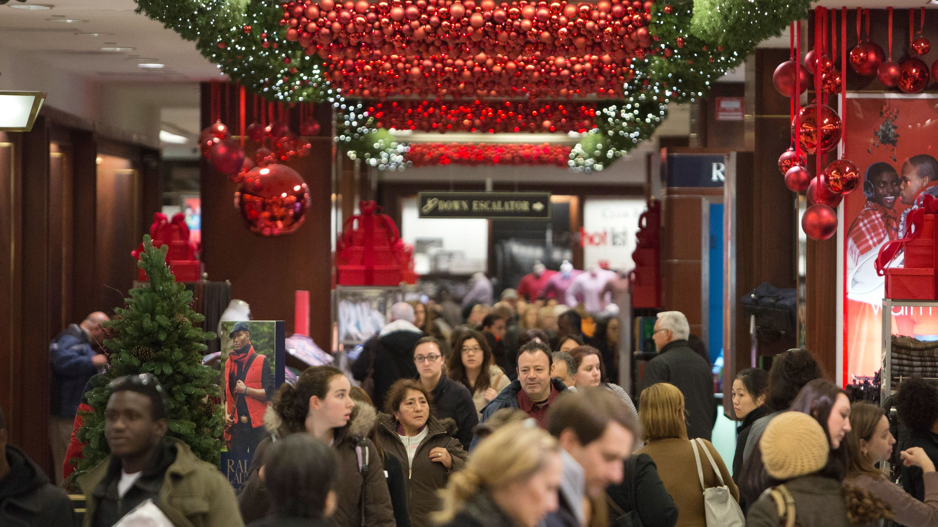 32 Amazing Christmas Savings Tips and Holiday Hacks
