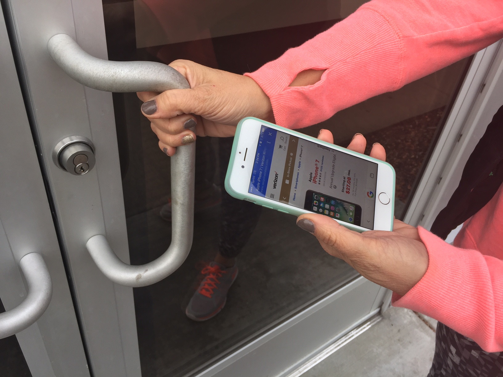 22 Stores That Offer Free Store Pickup When You Order Online