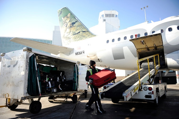 frontier airlines baggage claim