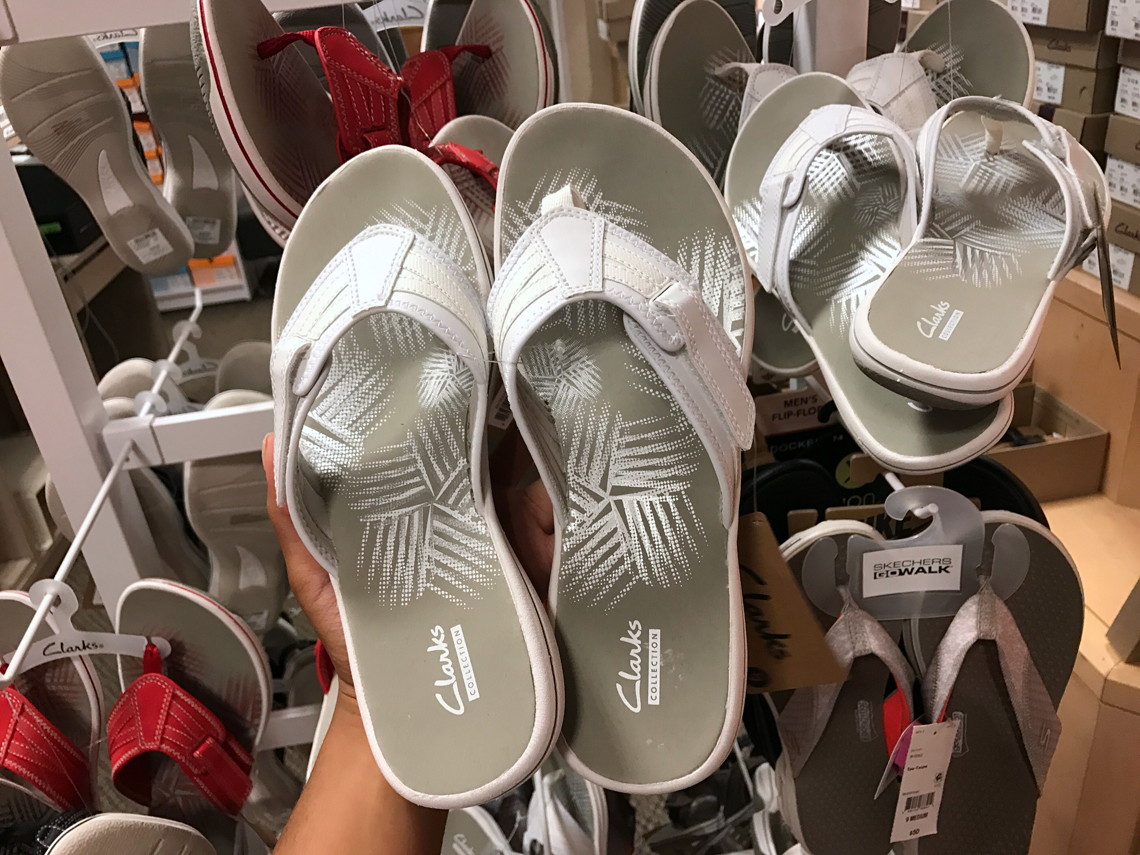 jcpenney clarks flip flops