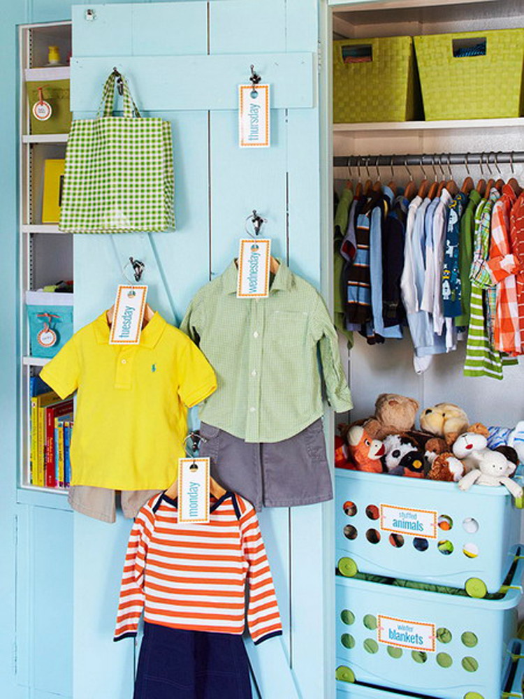 Use hooks with tags to label clothes for each day of the week.