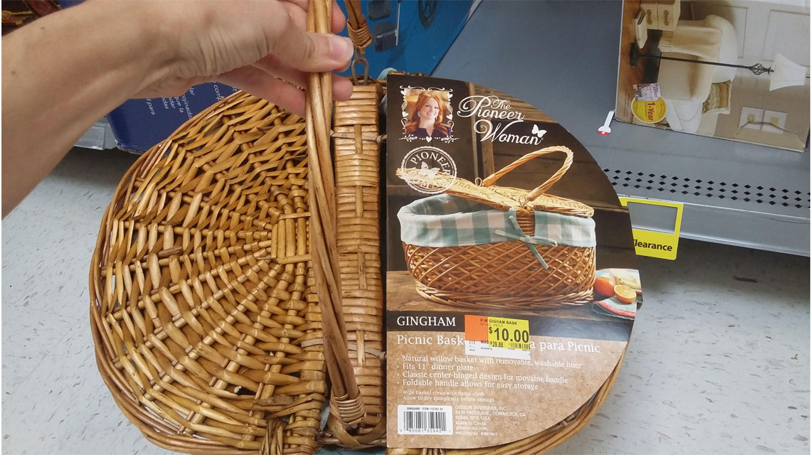 Pioneer woman picnic basket