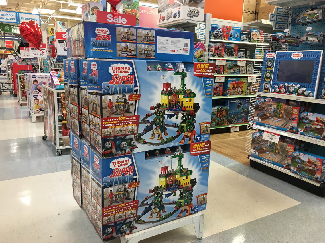 thomas and friends super station playset