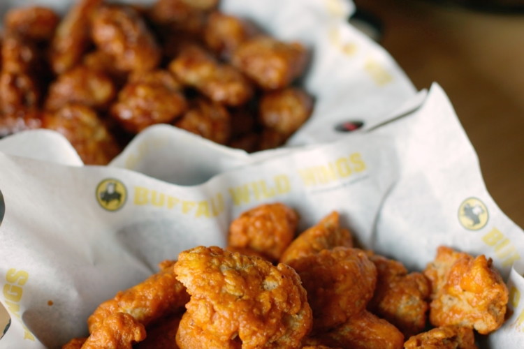 15 Secret Hacks For Eating All The Buffalo Wild Wings The