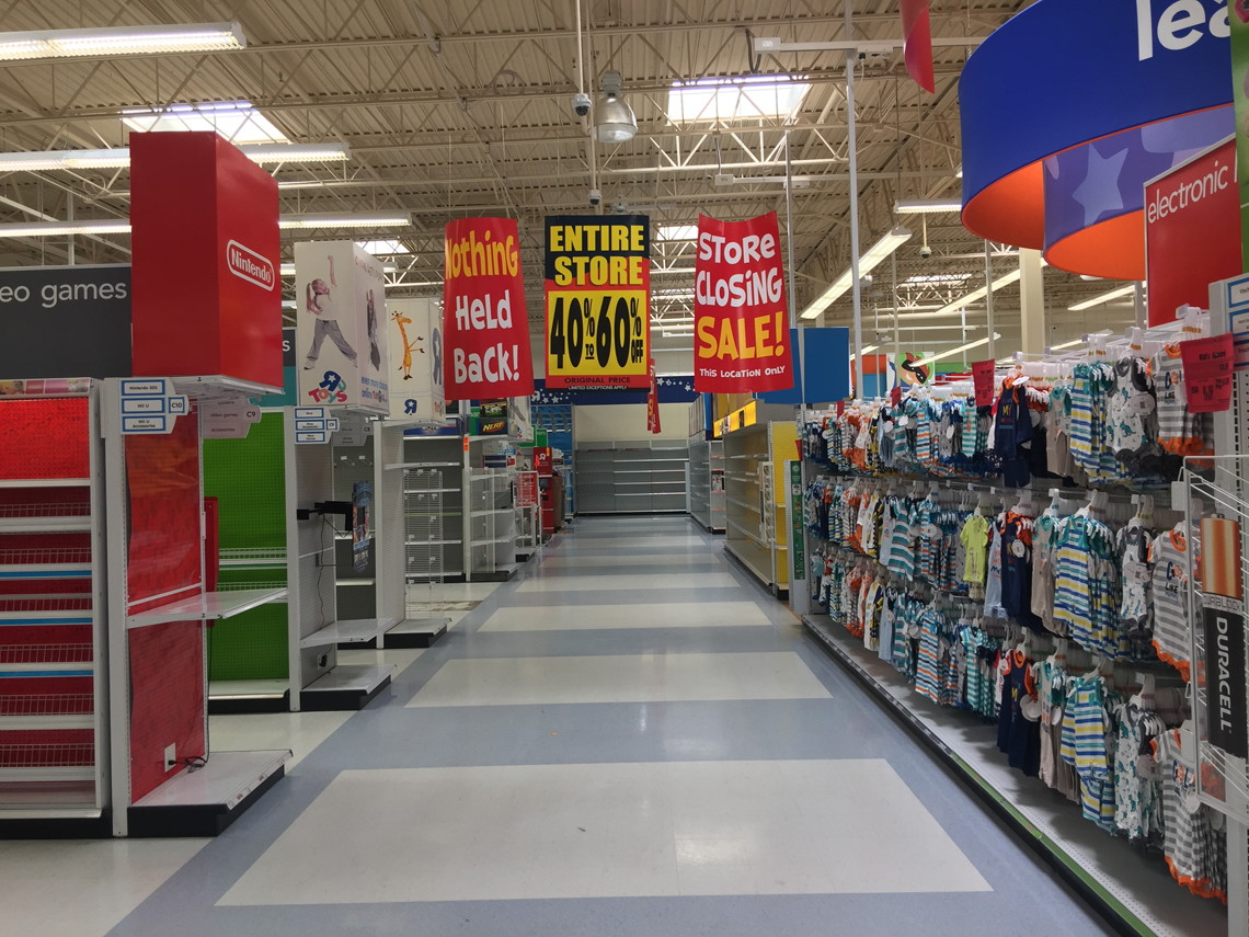 Final Stages of Toys"R"Us Going Out of Business Sale: Up ...