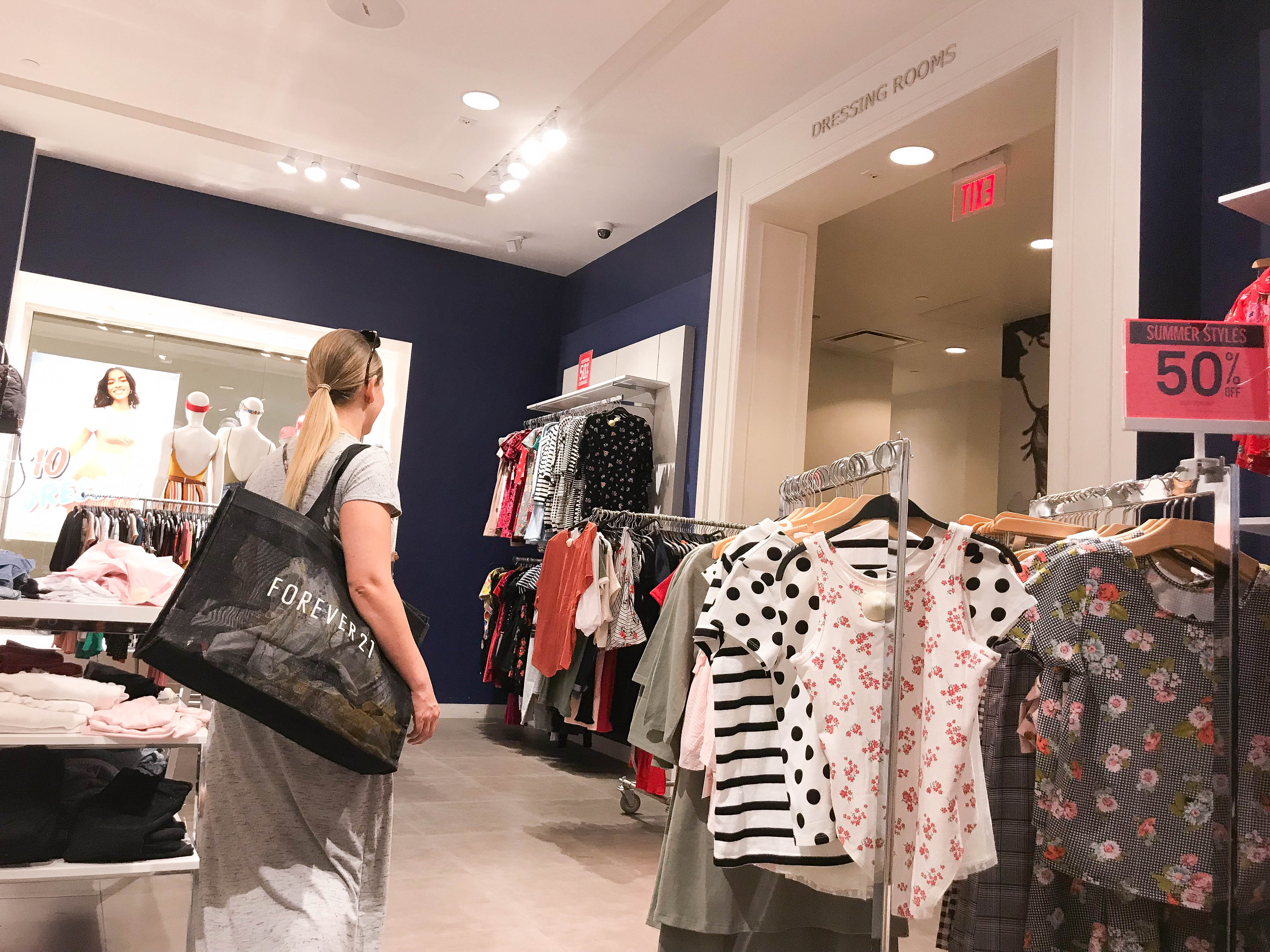 22 Ways To Save At Forever 21 That Your Friends Probably Don T