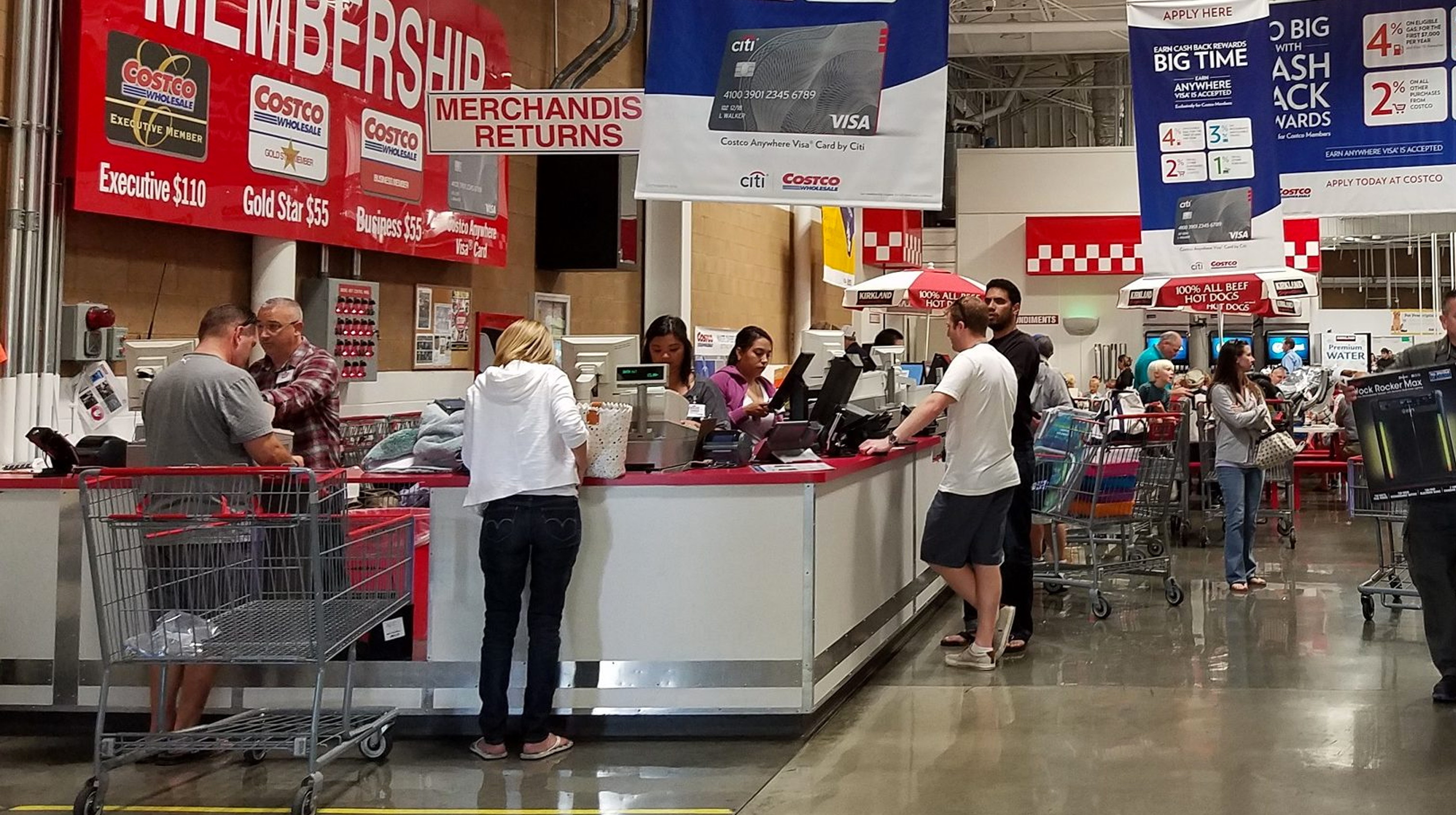 27 Retailers That Let You Return Used Items For A Full Refund