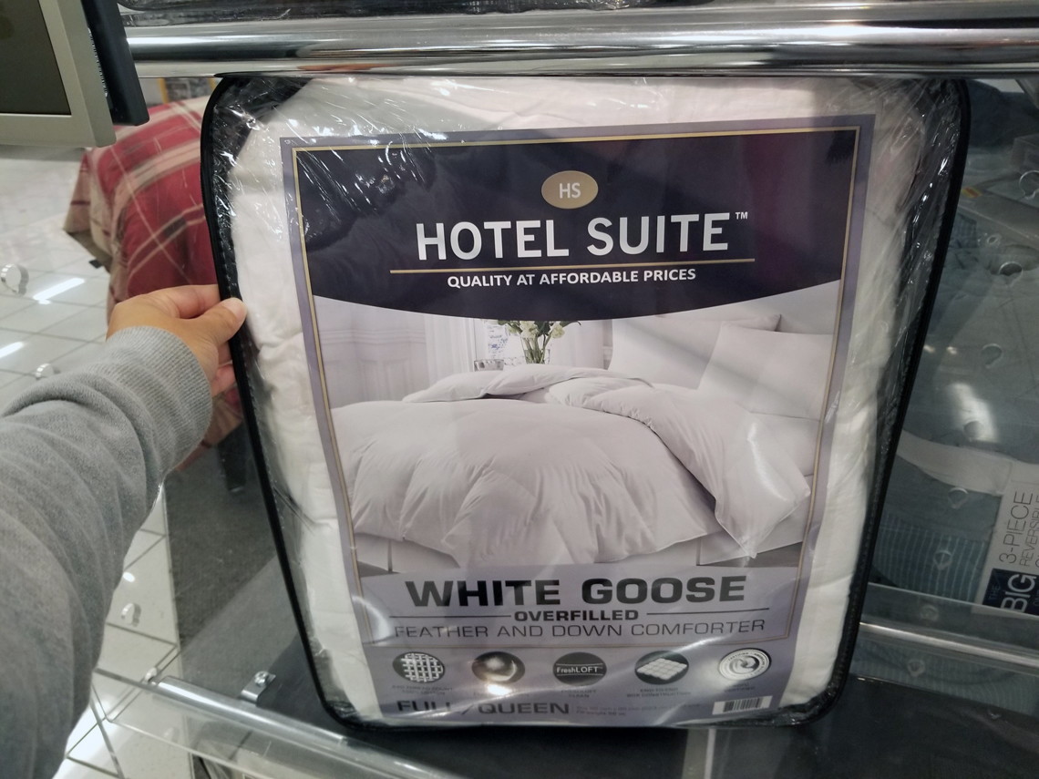 Save 70 On Hotel Suite Feather Down Comforters At Kohl S The