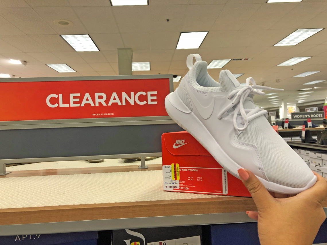 kohl's nike women's shoes clearance