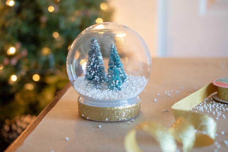 15 Dollar Store Christmas Diy Projects Anyone Can Do The