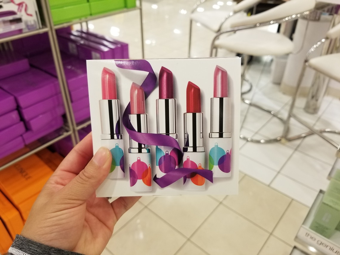 clinique 5 piece kisses lipstick set