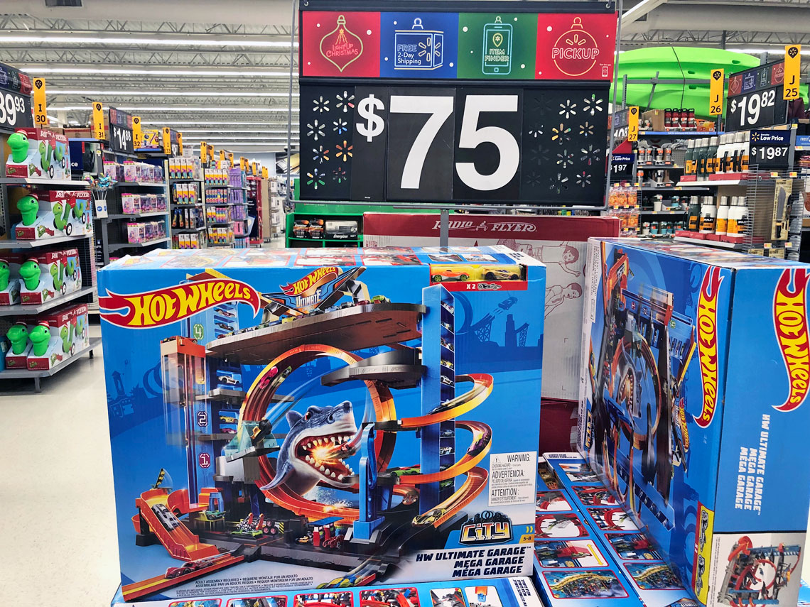 hot wheels ultimate garage with shark
