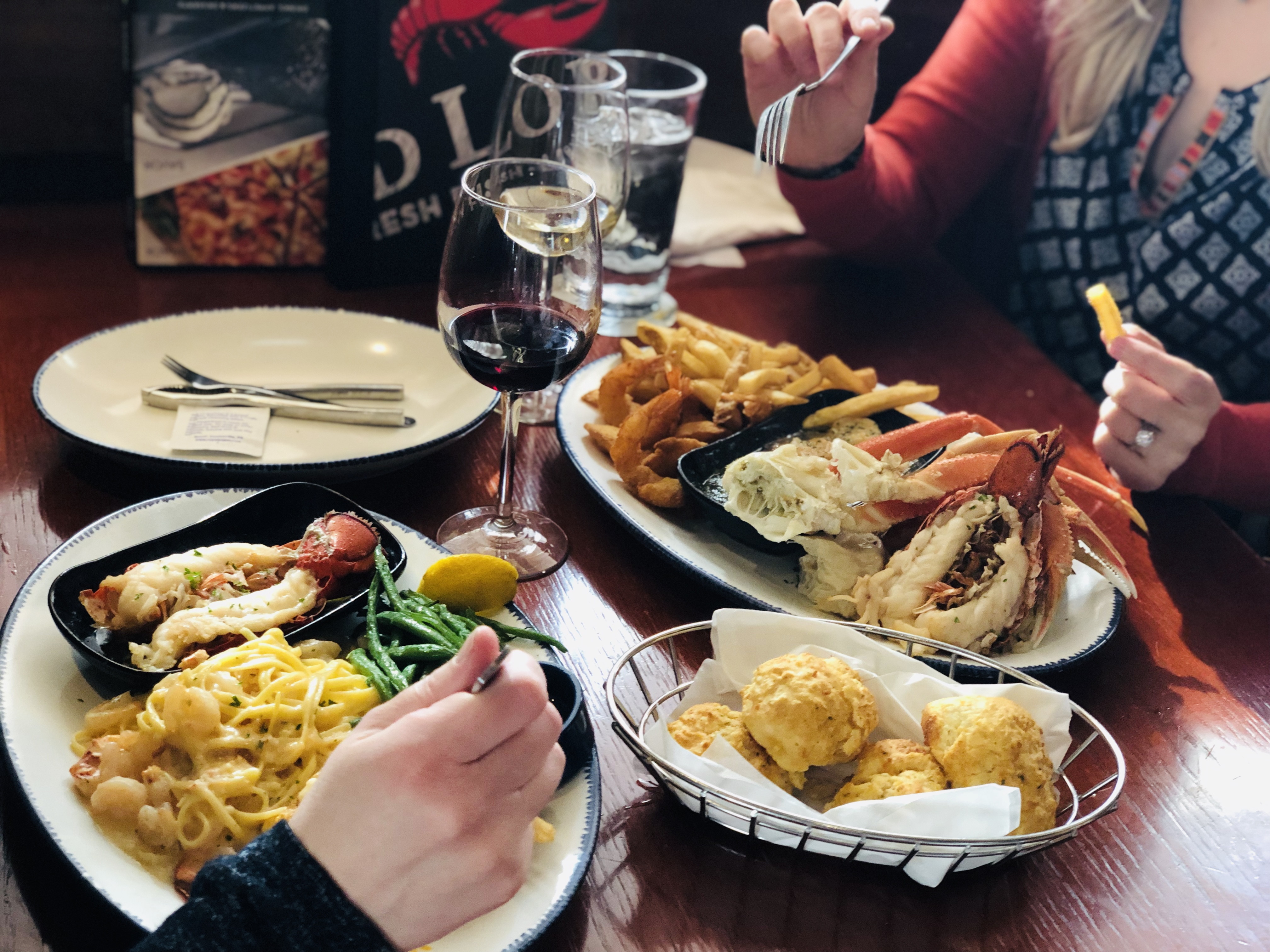 18 Red Lobster Tricks to Get Free & Cheap Lobster