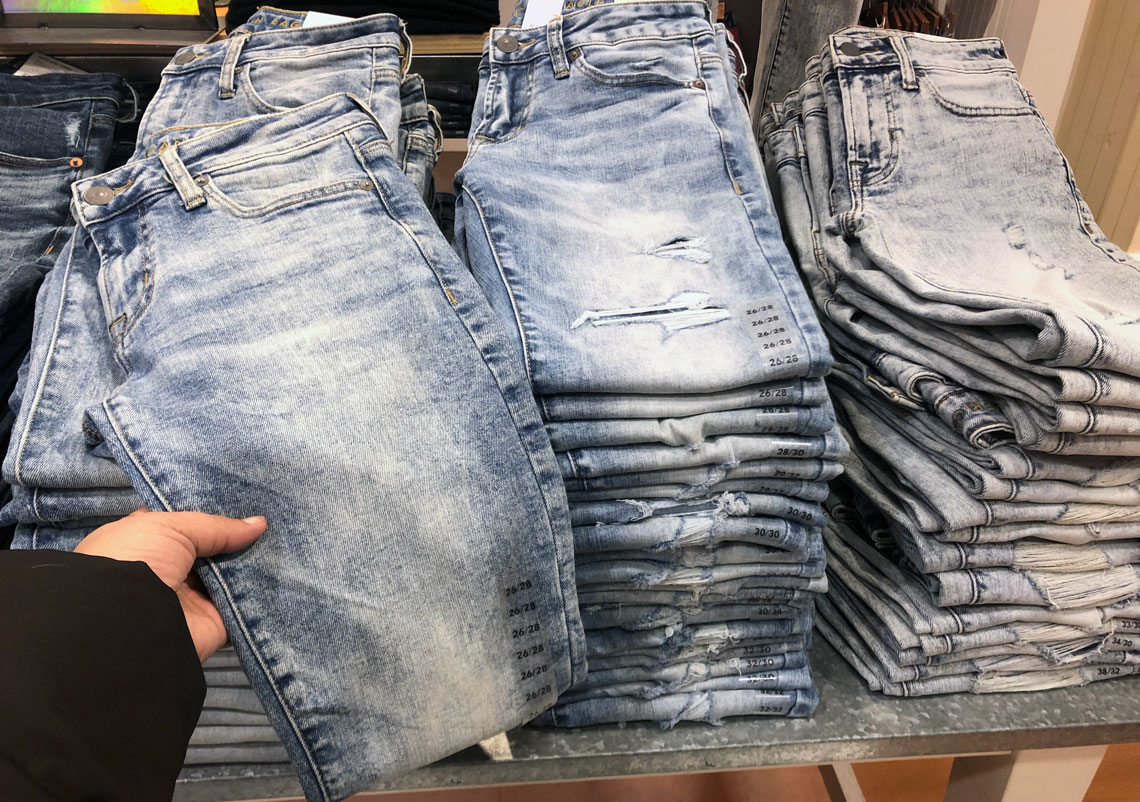 American Eagle Plus Size Jeans Haul - PLUS SIZE JEANS