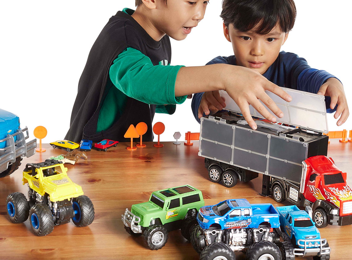 kid connection jumbo vehicles play set
