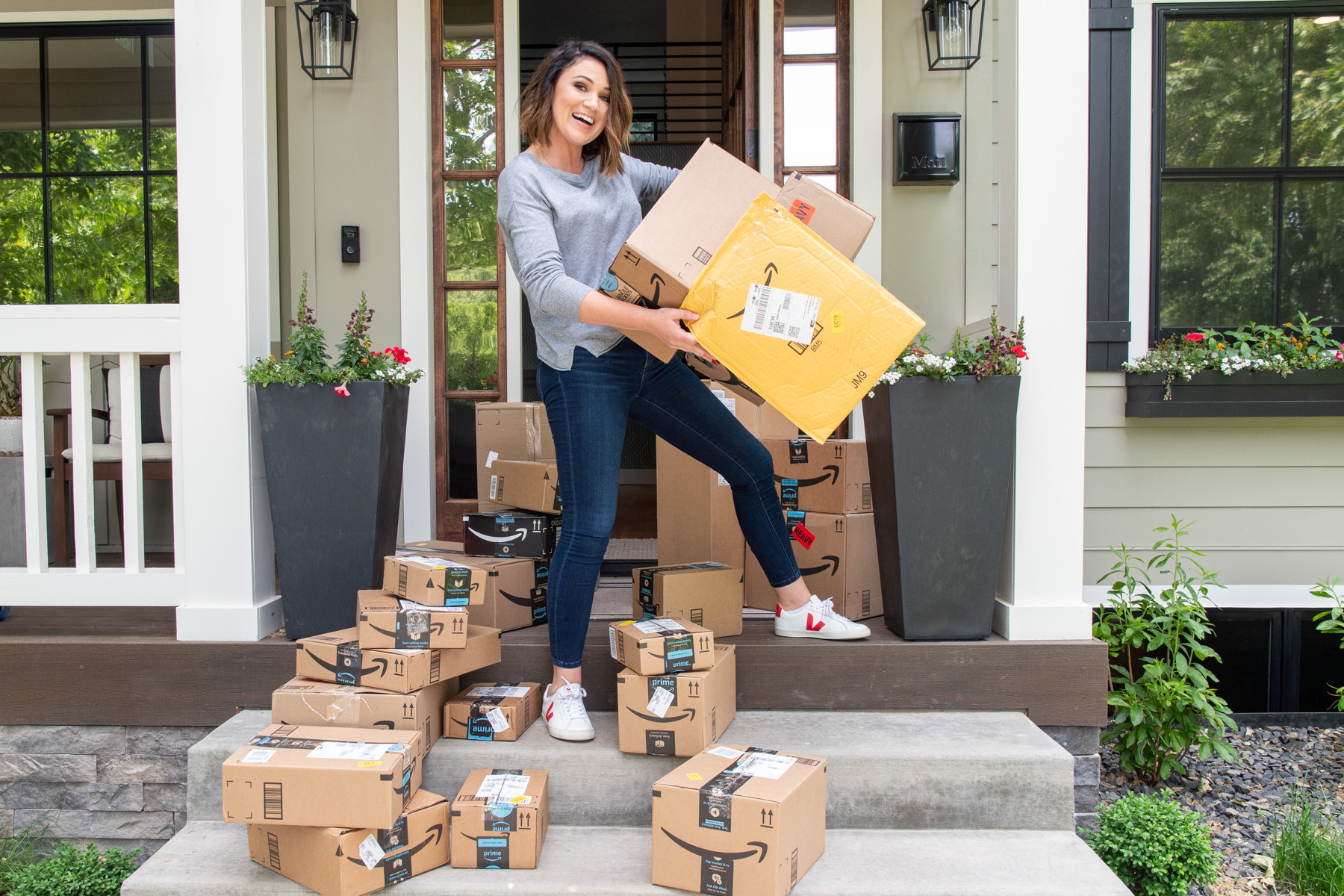 27 Insane Benefits to Becoming an Amazon Prime Member