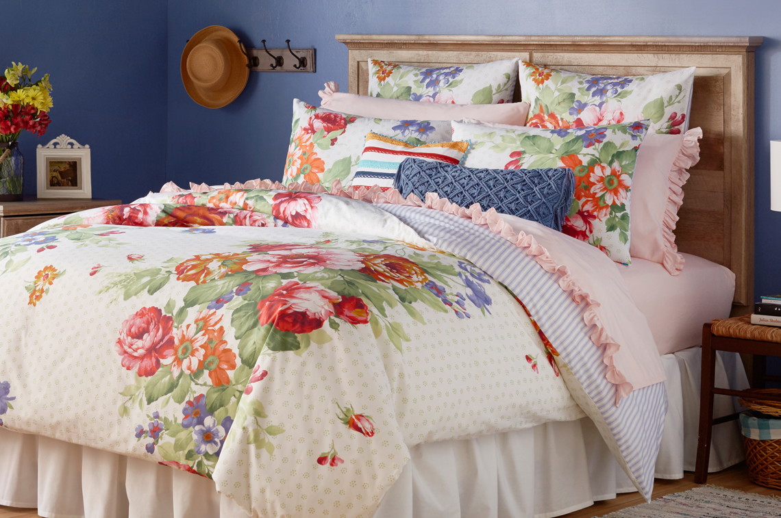 Run Pioneer Woman Queen Duvet Cover Only 18 At Walmart The