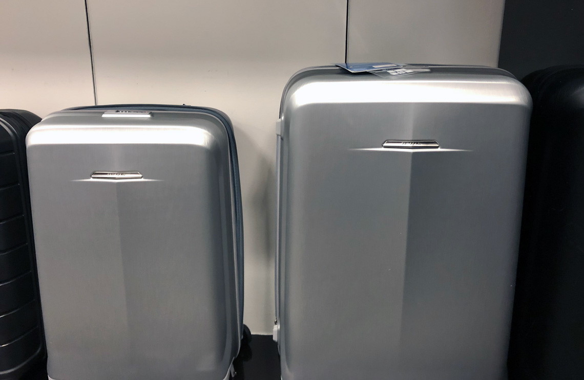 macy samsonite spinner luggage