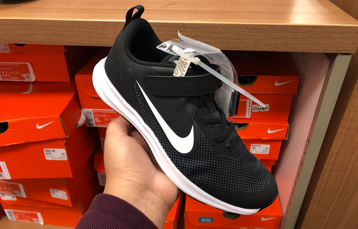 cheapest place to get nike shoes