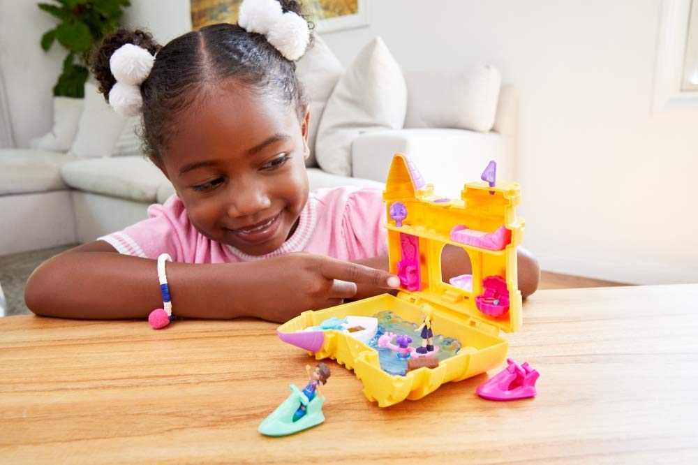 polly pocket surf and sand venture
