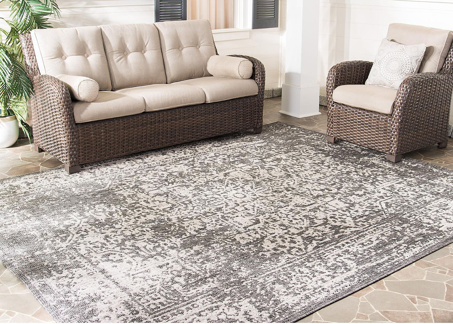 Indoor Outdoor 8 X 10 Rugs As Low 60 At Sam S Club The Indoor Outdoor 8 X 10 Rugs As Low