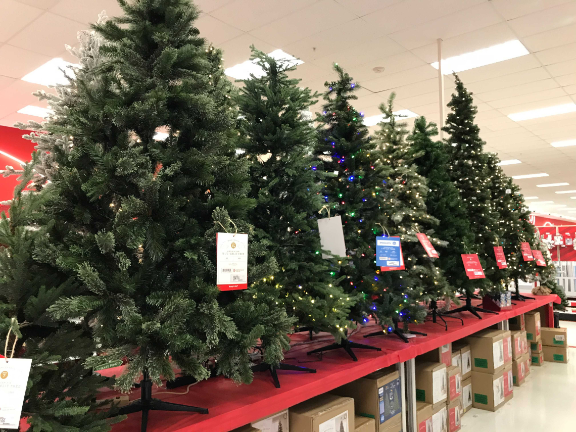 Does christmas tree shop take expired coupons