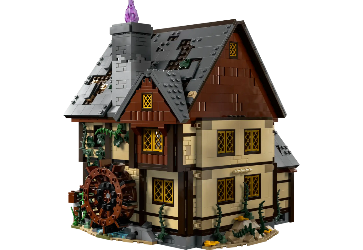 Princess June's Medieval House  Lego house, Lego castle, Lego design